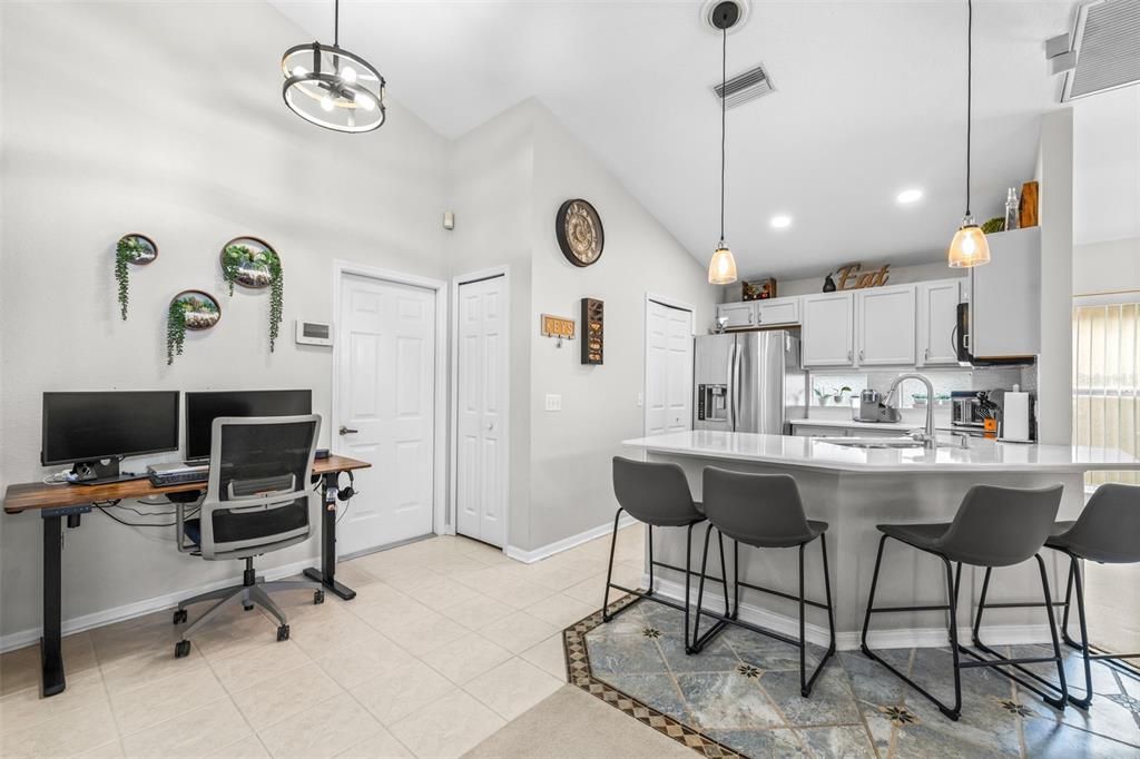 En Venta: $385,000 (3 camas, 2 baños, 1455 Pies cuadrados)