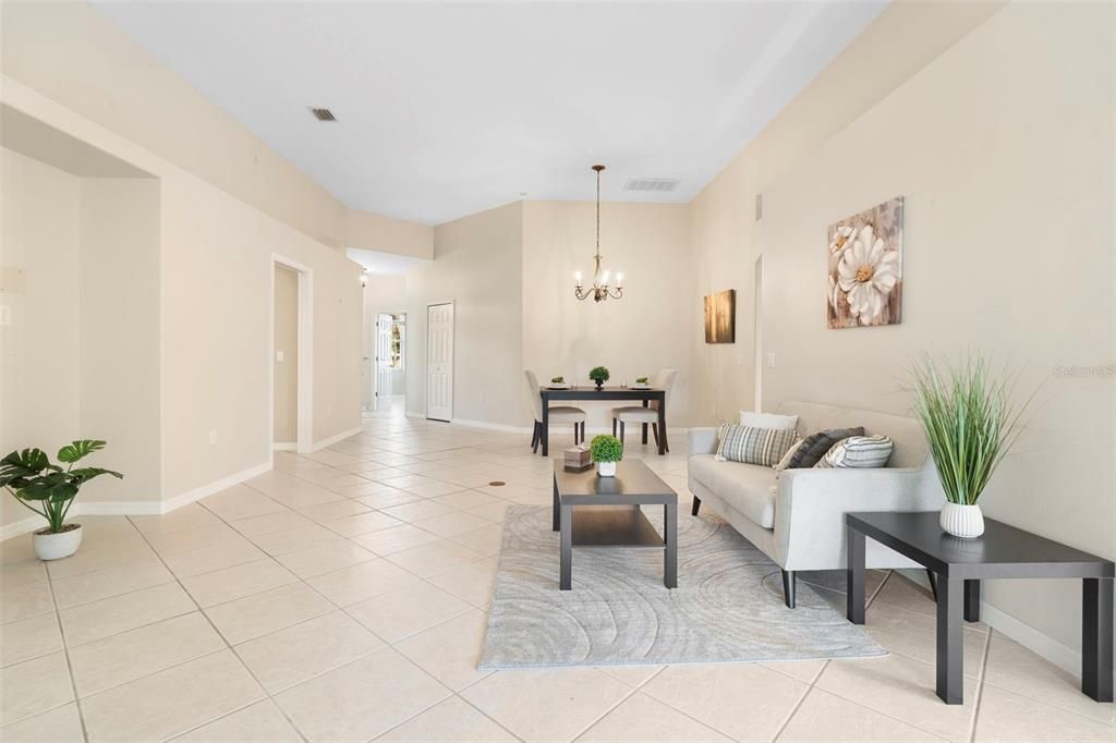 En Venta: $410,000 (3 camas, 2 baños, 1901 Pies cuadrados)