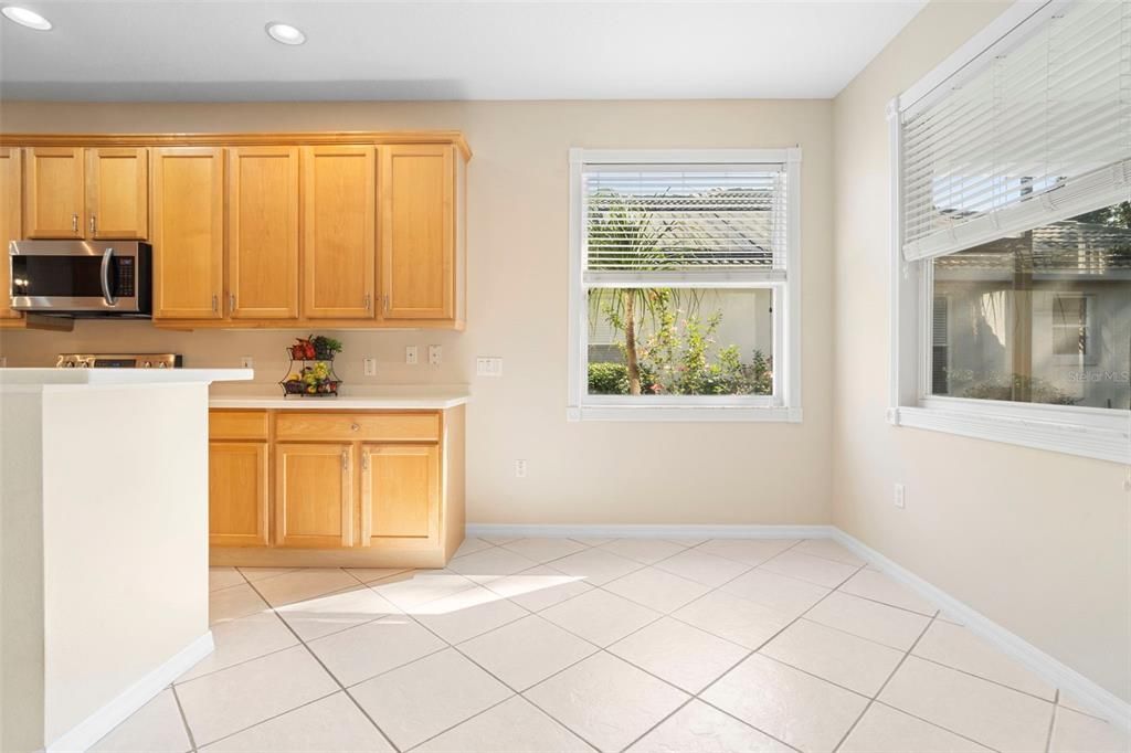 En Venta: $410,000 (3 camas, 2 baños, 1901 Pies cuadrados)