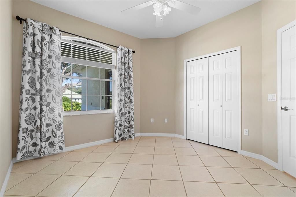 En Venta: $410,000 (3 camas, 2 baños, 1901 Pies cuadrados)