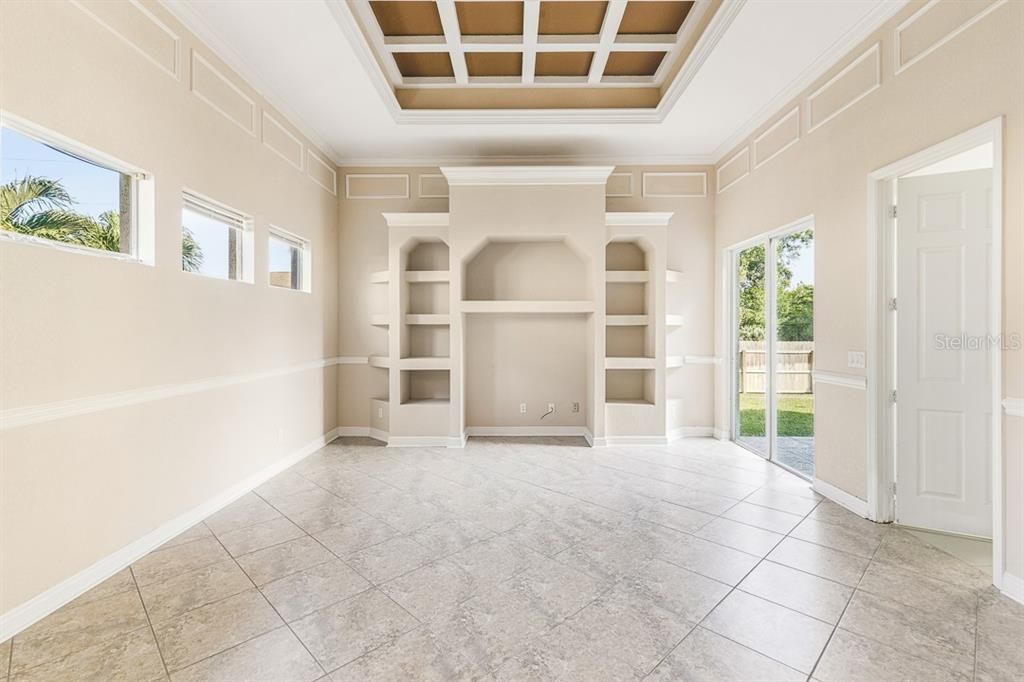 На продажу: $525,000 (5 спален, 3 ванн, 3136 Квадратных фут)