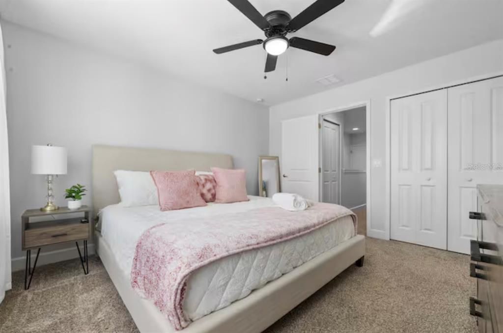 For Rent: $2,800 (3 beds, 2 baths, 1379 Square Feet)