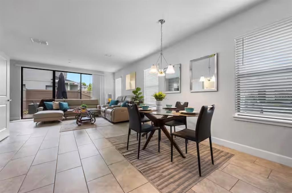 For Rent: $2,800 (3 beds, 2 baths, 1379 Square Feet)