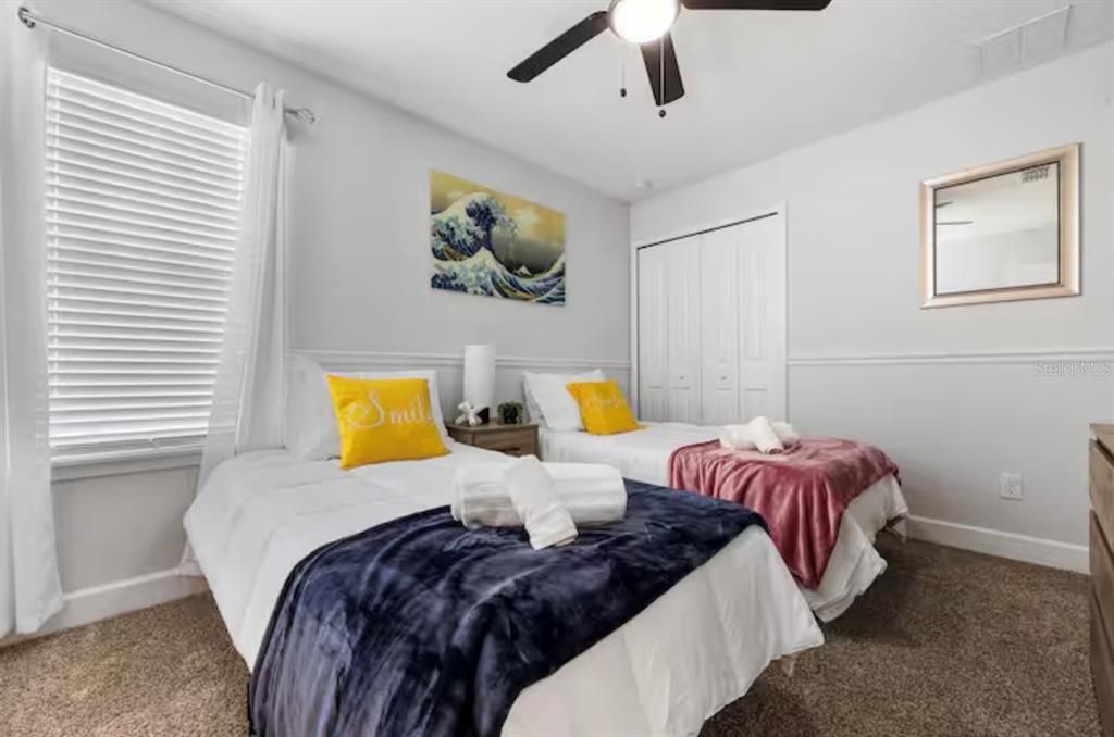 For Rent: $2,800 (3 beds, 2 baths, 1379 Square Feet)