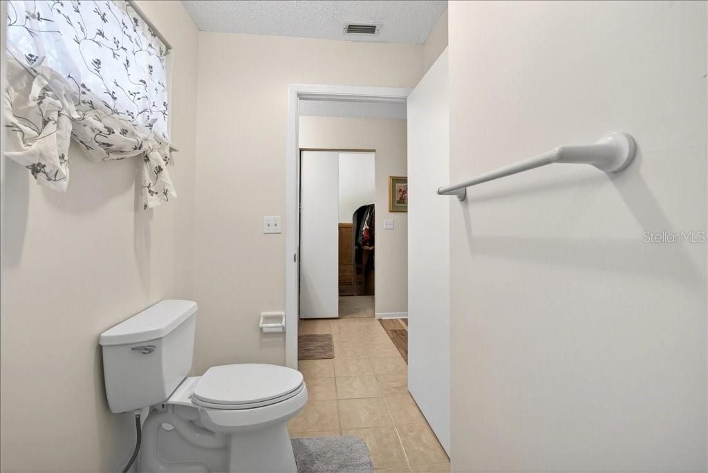 For Sale: $179,000 (2 beds, 2 baths, 960 Square Feet)