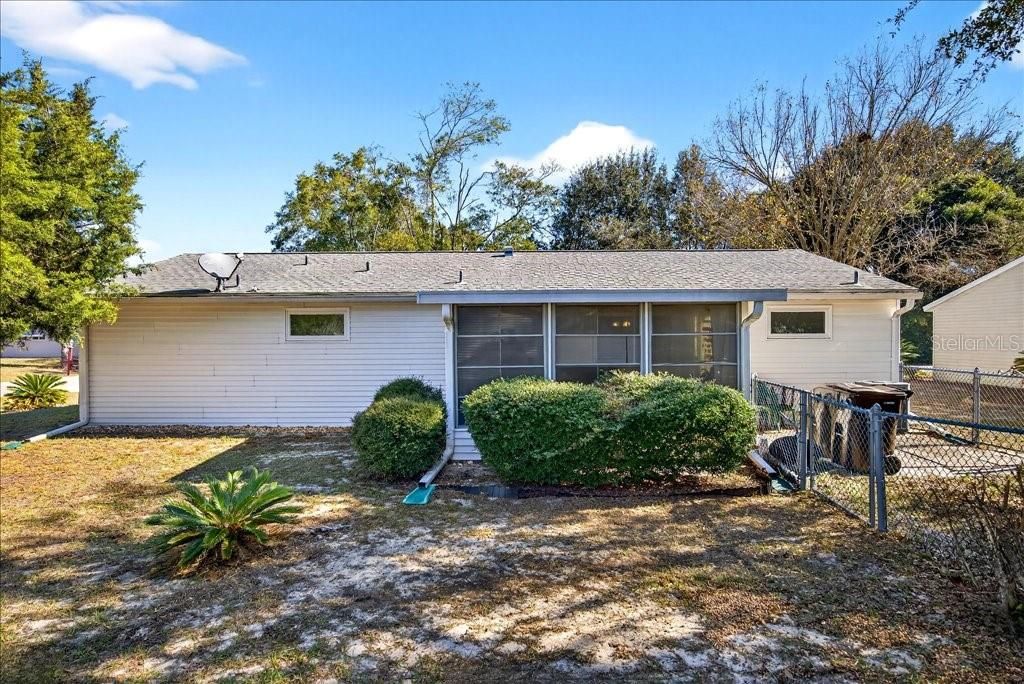 For Sale: $179,000 (2 beds, 2 baths, 960 Square Feet)