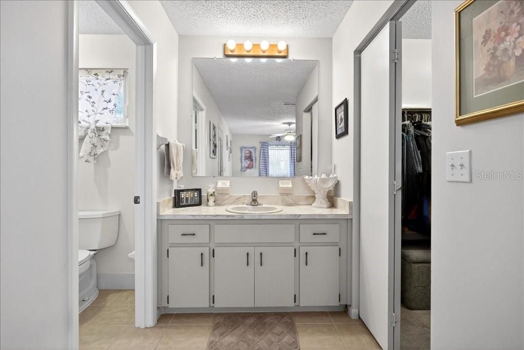 For Sale: $179,000 (2 beds, 2 baths, 960 Square Feet)