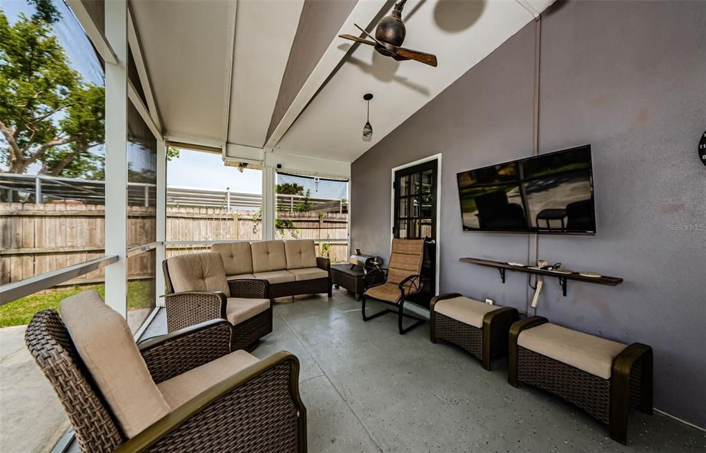 For Sale: $479,900 (3 beds, 3 baths, 1729 Square Feet)