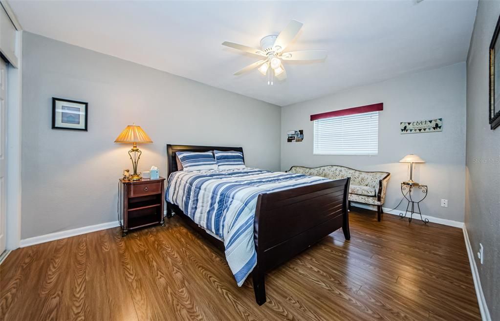 For Sale: $479,900 (3 beds, 3 baths, 1729 Square Feet)