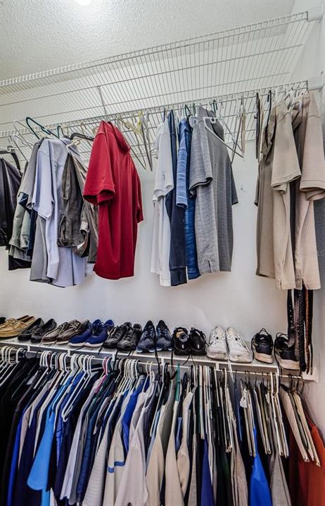 For Sale: $479,900 (3 beds, 3 baths, 1729 Square Feet)