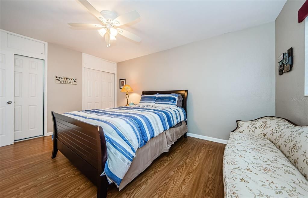 For Sale: $479,900 (3 beds, 3 baths, 1729 Square Feet)