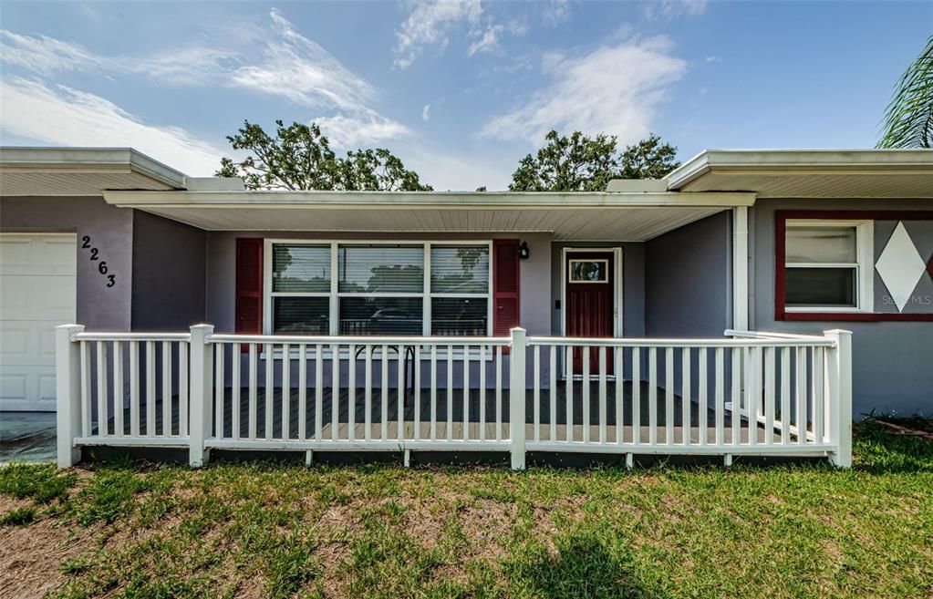 For Sale: $479,900 (3 beds, 3 baths, 1729 Square Feet)