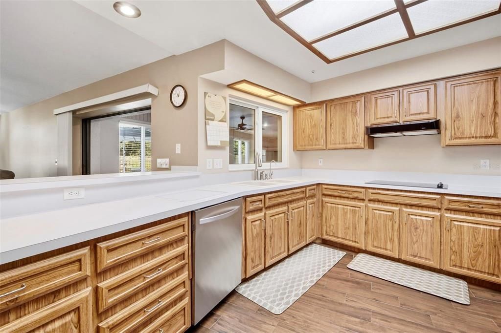 For Sale: $875,000 (4 beds, 3 baths, 3694 Square Feet)