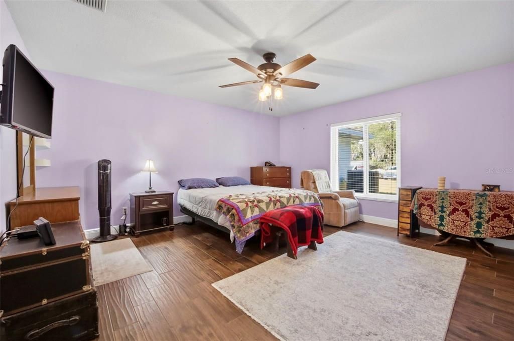 For Sale: $875,000 (4 beds, 3 baths, 3694 Square Feet)