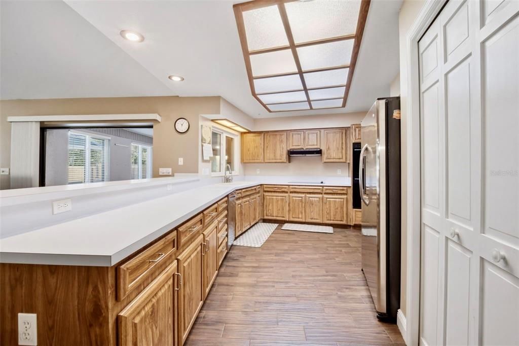 For Sale: $875,000 (4 beds, 3 baths, 3694 Square Feet)