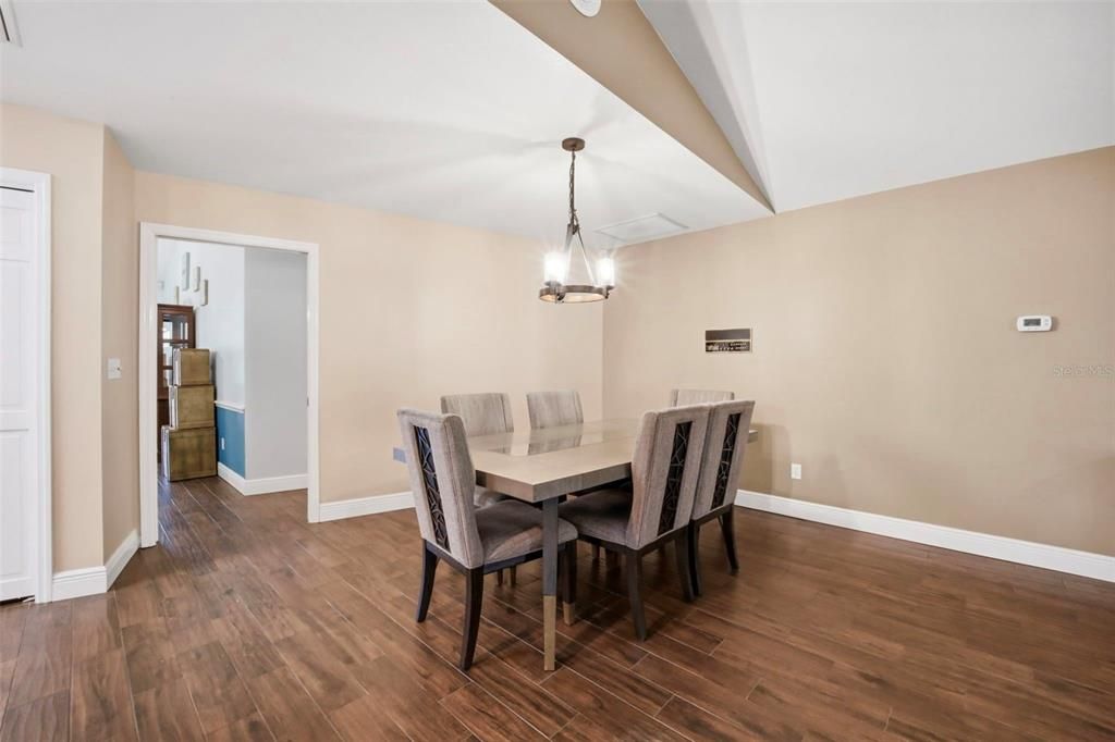 For Sale: $875,000 (4 beds, 3 baths, 3694 Square Feet)