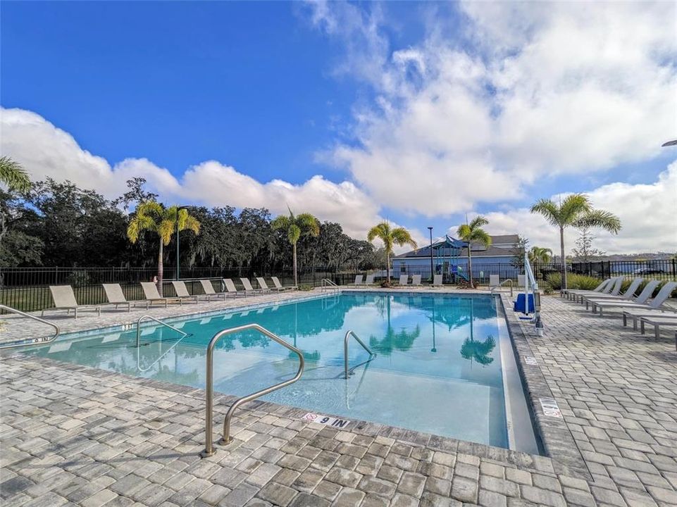 For Rent: $2,795 (4 beds, 2 baths, 1808 Square Feet)