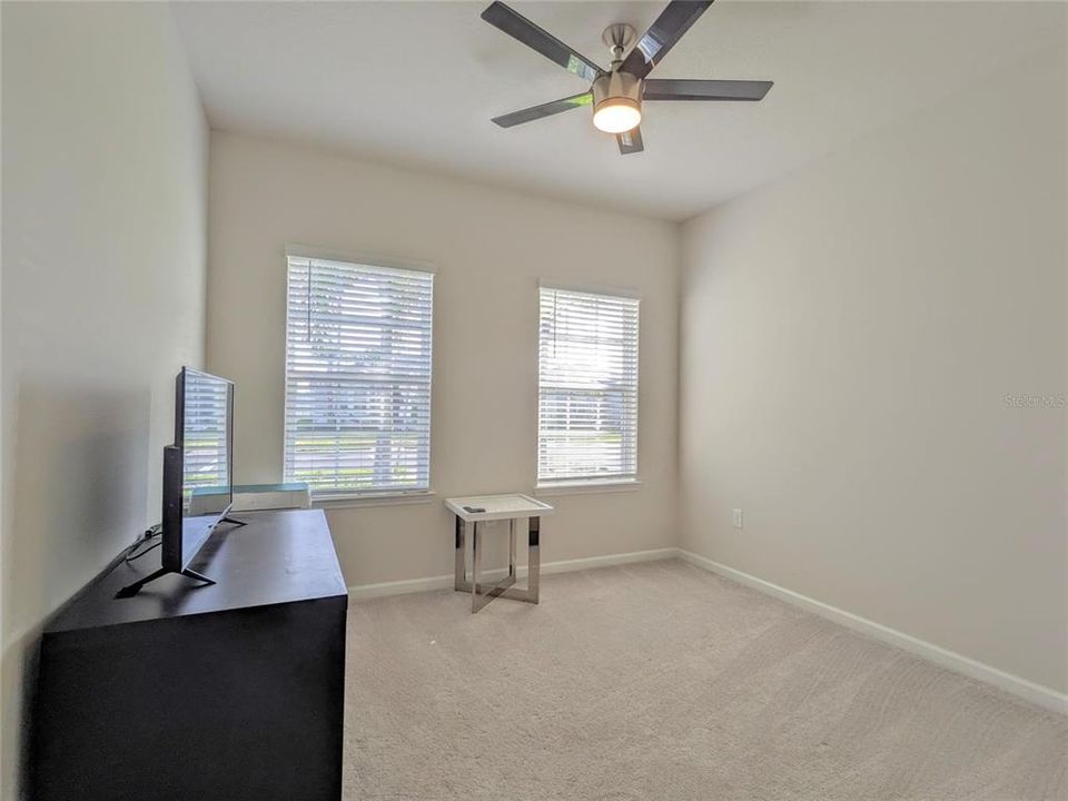 For Rent: $2,795 (4 beds, 2 baths, 1808 Square Feet)