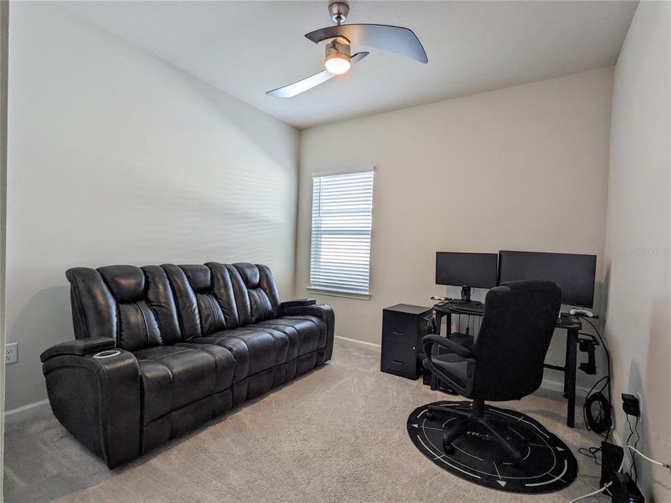 For Rent: $2,795 (4 beds, 2 baths, 1808 Square Feet)