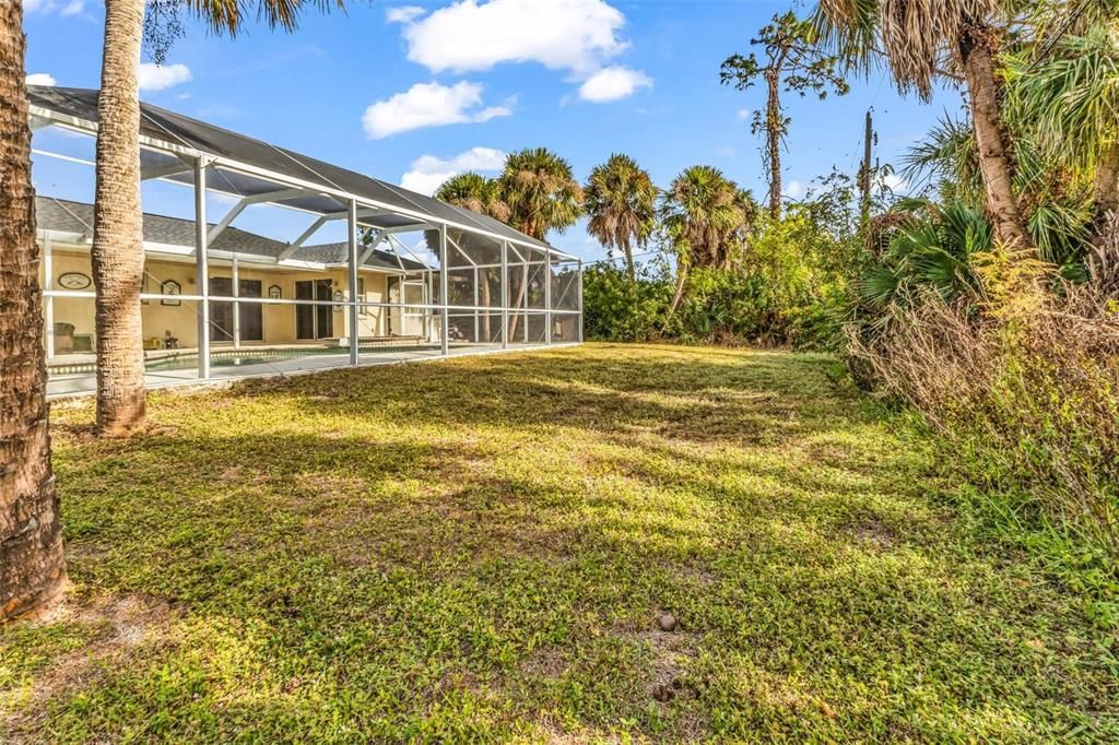 For Sale: $279,000 (3 beds, 2 baths, 1140 Square Feet)