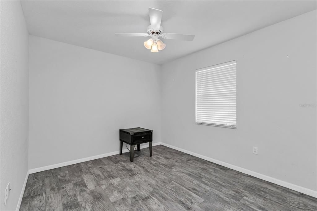 For Sale: $279,000 (3 beds, 2 baths, 1140 Square Feet)