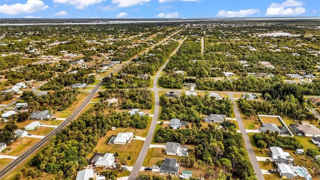 For Sale: $279,000 (3 beds, 2 baths, 1140 Square Feet)