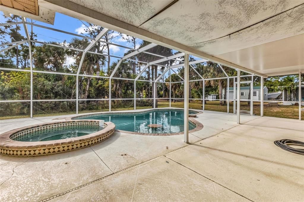 For Sale: $279,000 (3 beds, 2 baths, 1140 Square Feet)