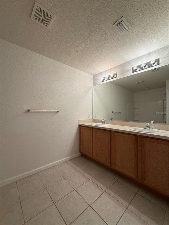 В аренду: $1,650 (3 спален, 2 ванн, 1584 Квадратных фут)