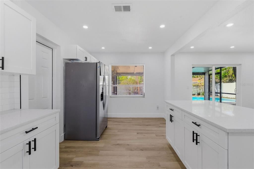 For Sale: $389,000 (3 beds, 2 baths, 1146 Square Feet)