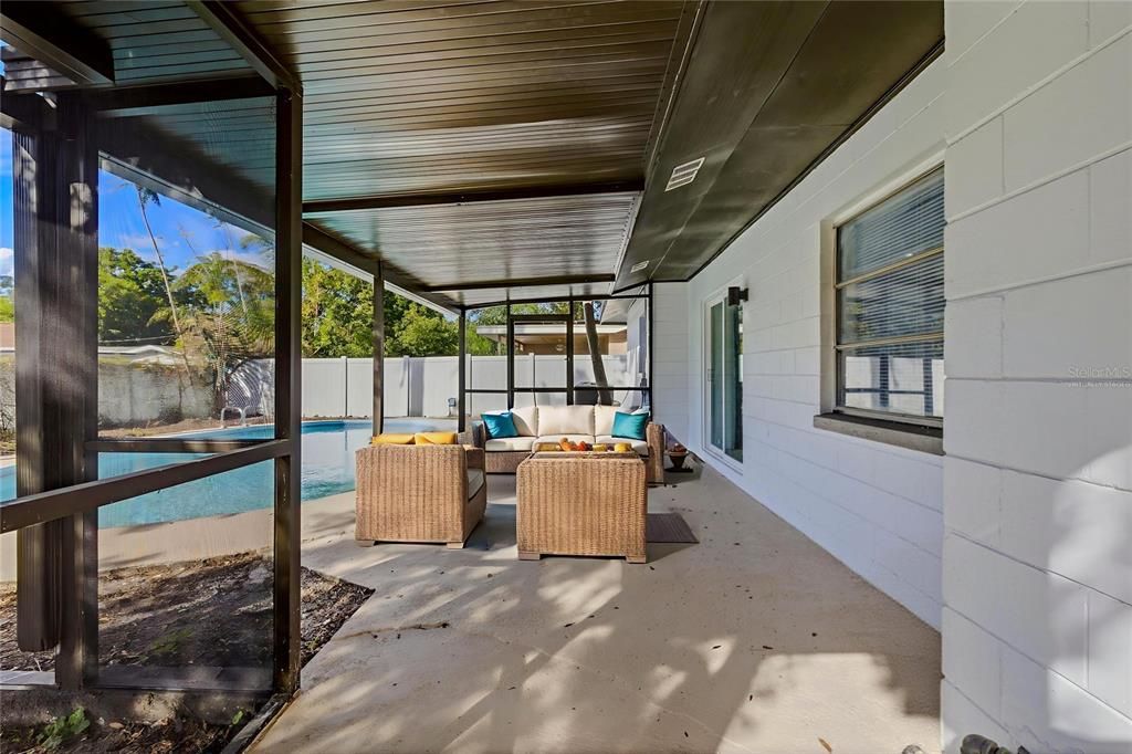 For Sale: $389,000 (3 beds, 2 baths, 1146 Square Feet)