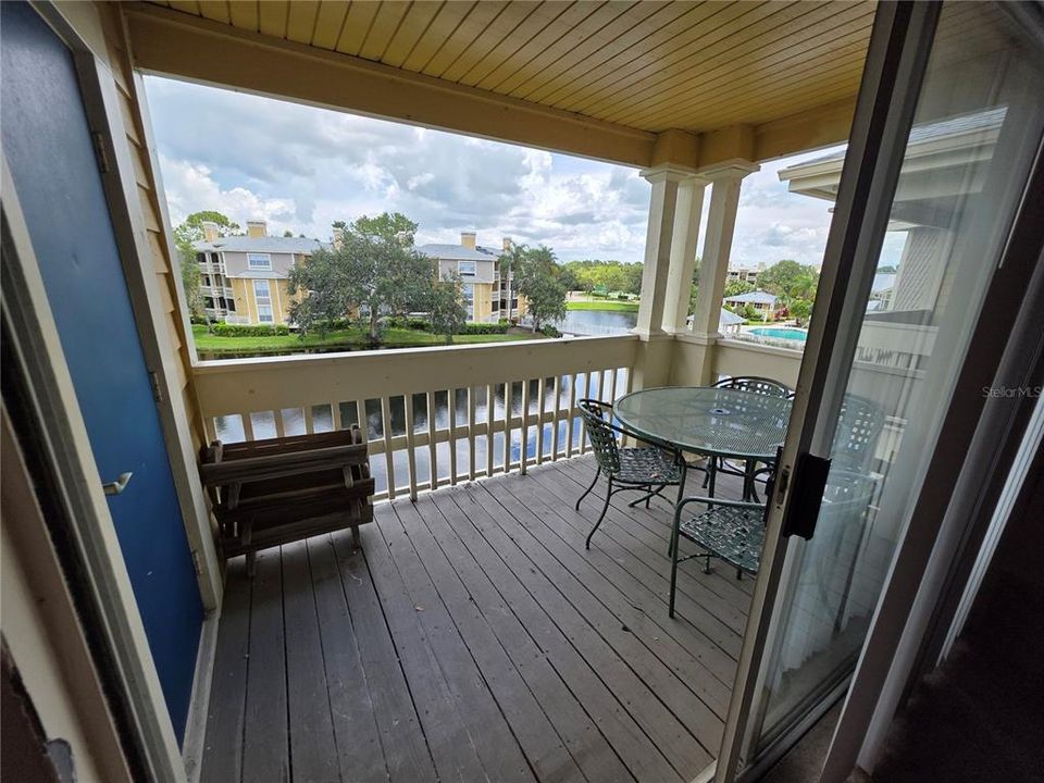 For Sale: $199,000 (1 beds, 1 baths, 524 Square Feet)