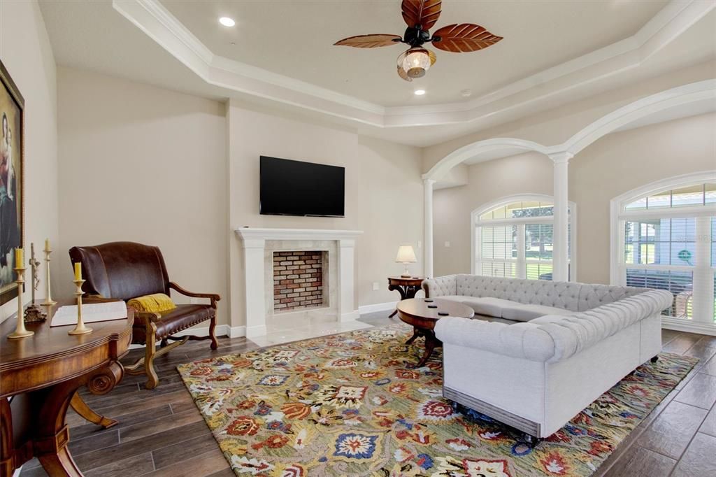 For Rent: $2,800 (3 beds, 2 baths, 2130 Square Feet)