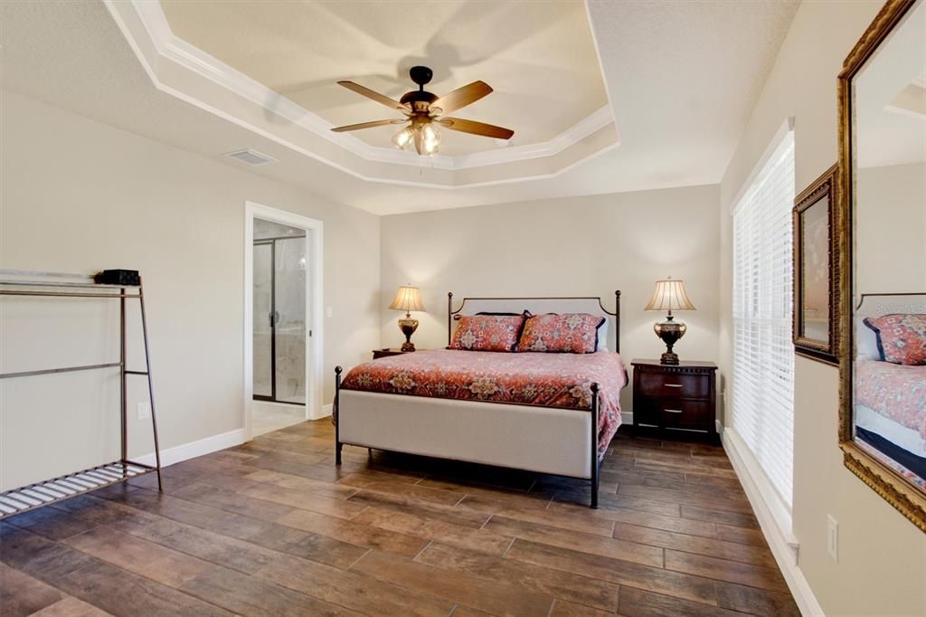 For Rent: $2,800 (3 beds, 2 baths, 2130 Square Feet)