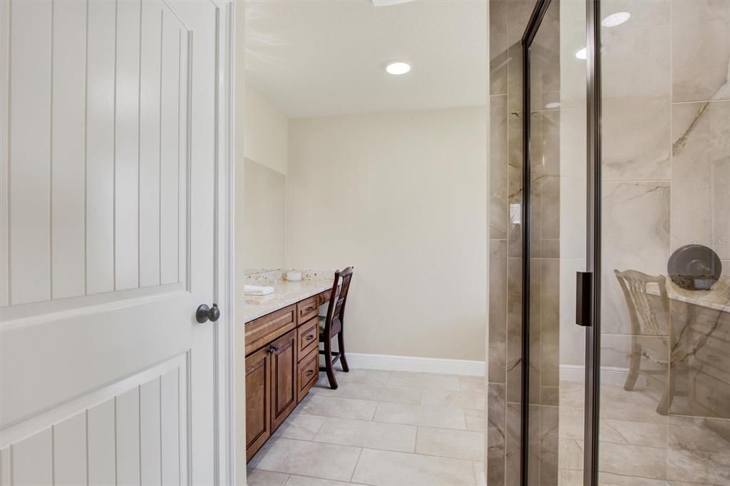 For Rent: $2,800 (3 beds, 2 baths, 2130 Square Feet)