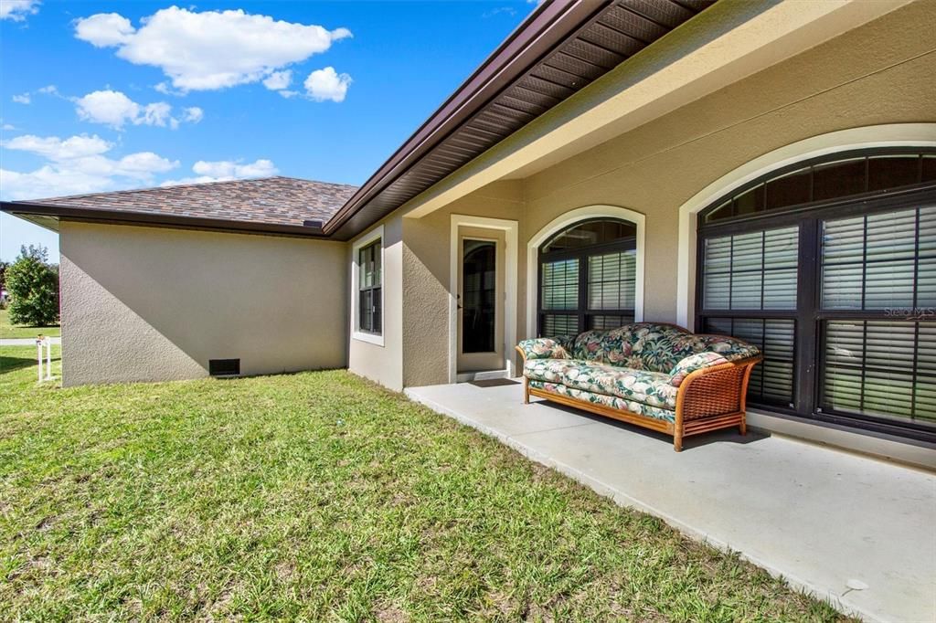 For Rent: $2,800 (3 beds, 2 baths, 2130 Square Feet)