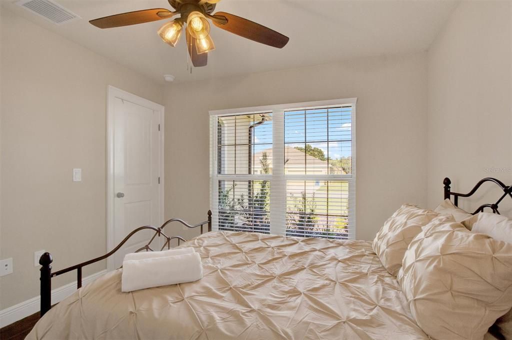 For Rent: $2,800 (3 beds, 2 baths, 2130 Square Feet)