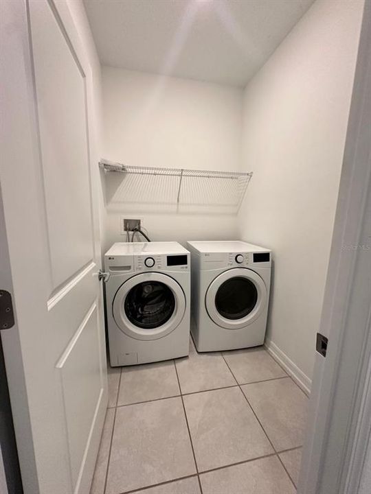 For Rent: $2,350 (4 beds, 2 baths, 1843 Square Feet)