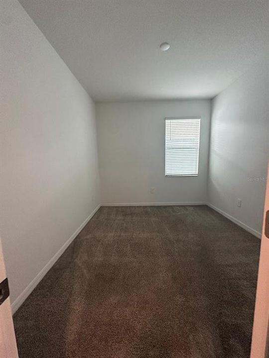 For Rent: $2,350 (4 beds, 2 baths, 1843 Square Feet)