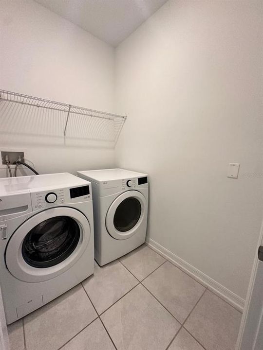 For Rent: $2,350 (4 beds, 2 baths, 1843 Square Feet)