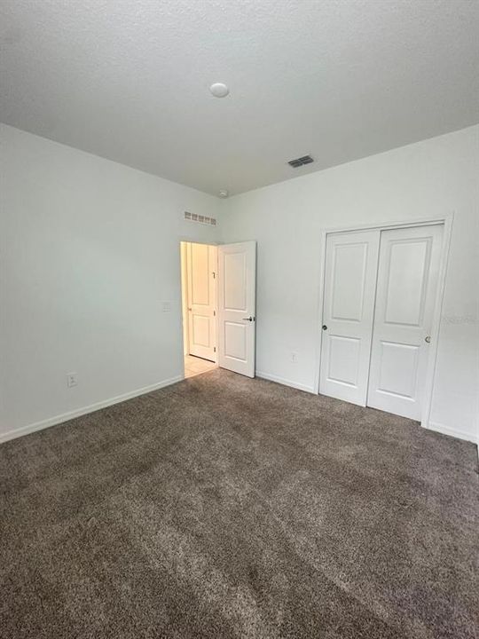 For Rent: $2,350 (4 beds, 2 baths, 1843 Square Feet)
