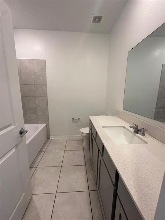 For Rent: $2,350 (4 beds, 2 baths, 1843 Square Feet)