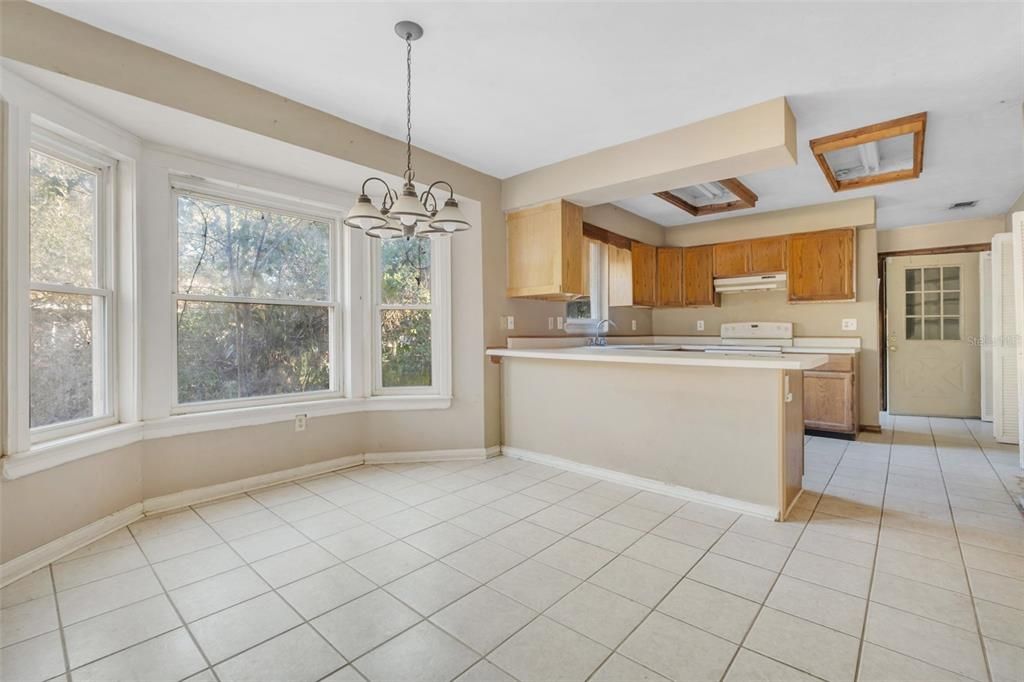 En Venta: $239,950 (4 camas, 2 baños, 3097 Pies cuadrados)