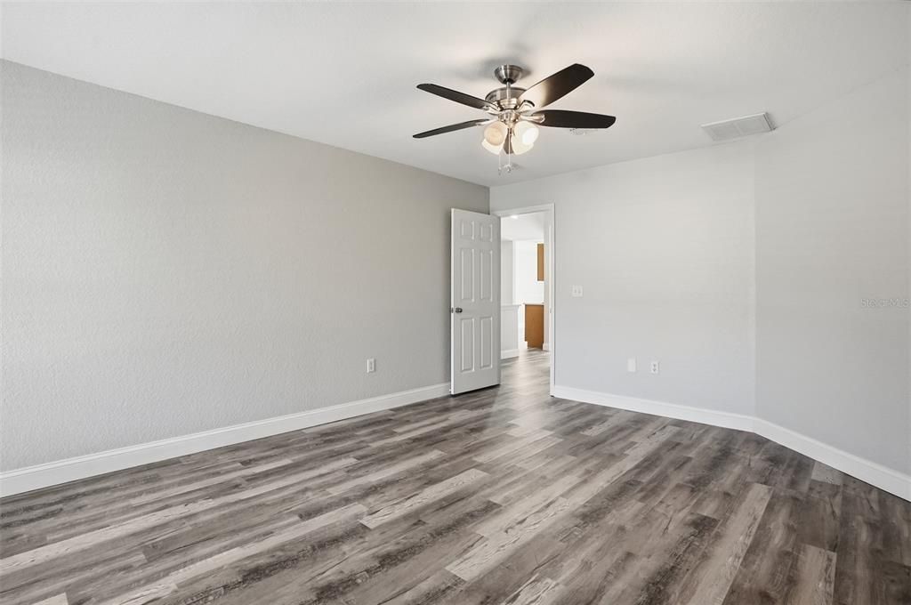 待售: $424,900 (4 贝兹, 3 浴室, 2404 平方英尺)