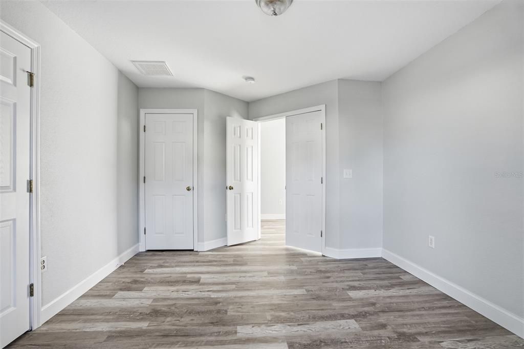 待售: $424,900 (4 贝兹, 3 浴室, 2404 平方英尺)