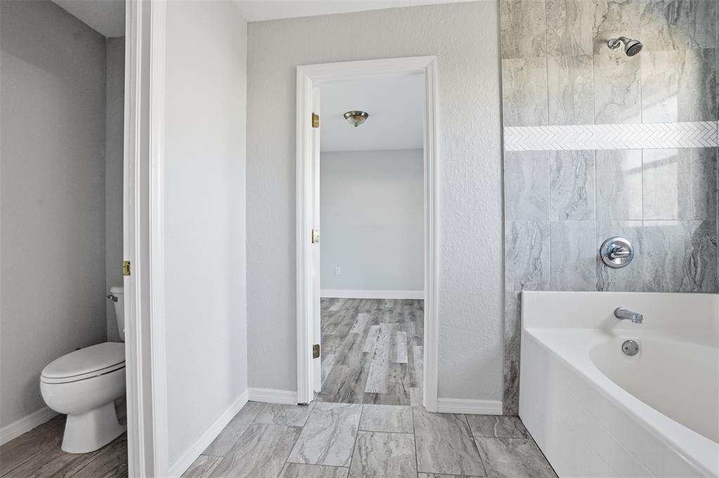 待售: $424,900 (4 贝兹, 3 浴室, 2404 平方英尺)