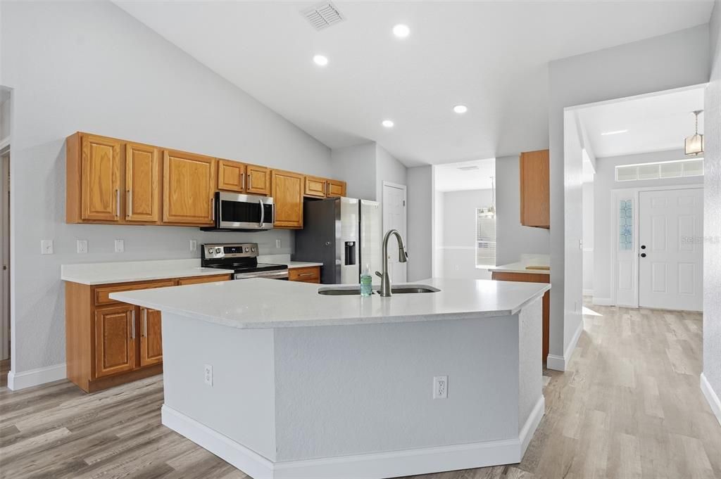 待售: $424,900 (4 贝兹, 3 浴室, 2404 平方英尺)