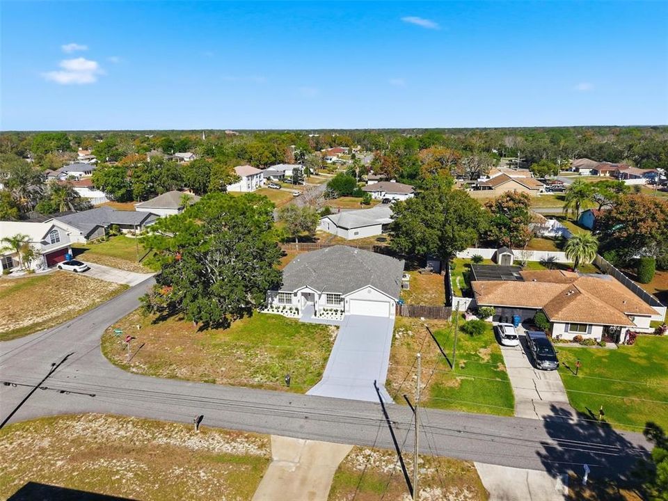 待售: $424,900 (4 贝兹, 3 浴室, 2404 平方英尺)