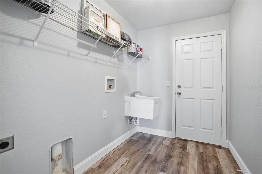 待售: $424,900 (4 贝兹, 3 浴室, 2404 平方英尺)