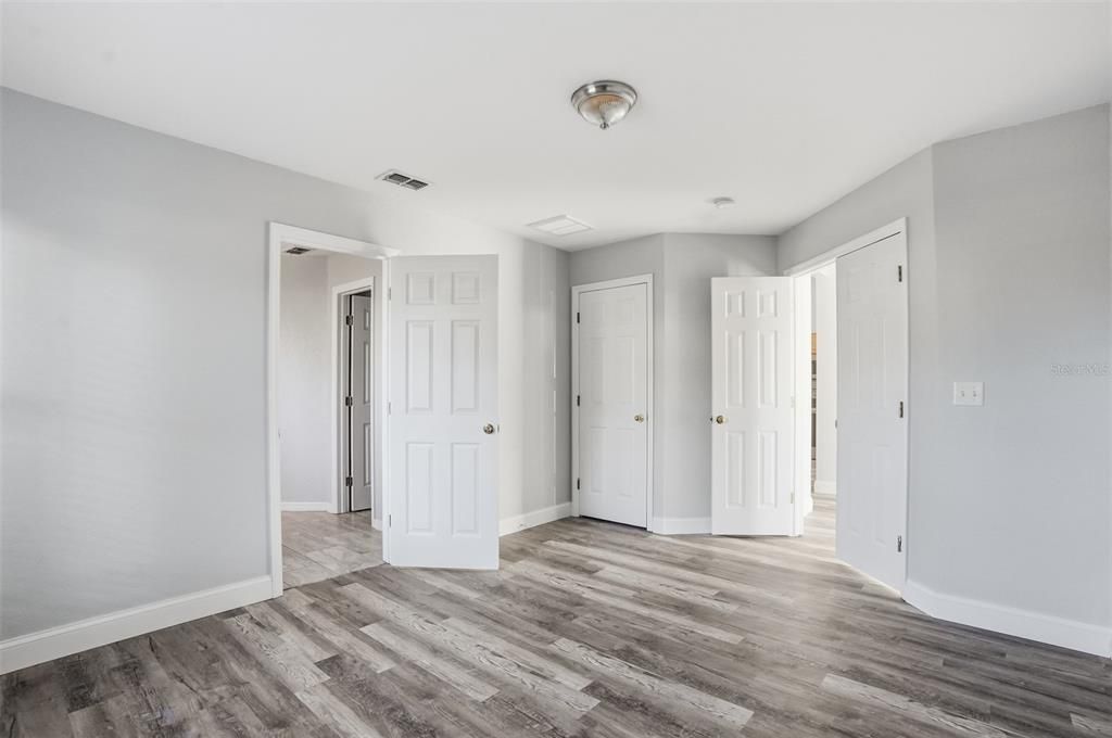 待售: $424,900 (4 贝兹, 3 浴室, 2404 平方英尺)