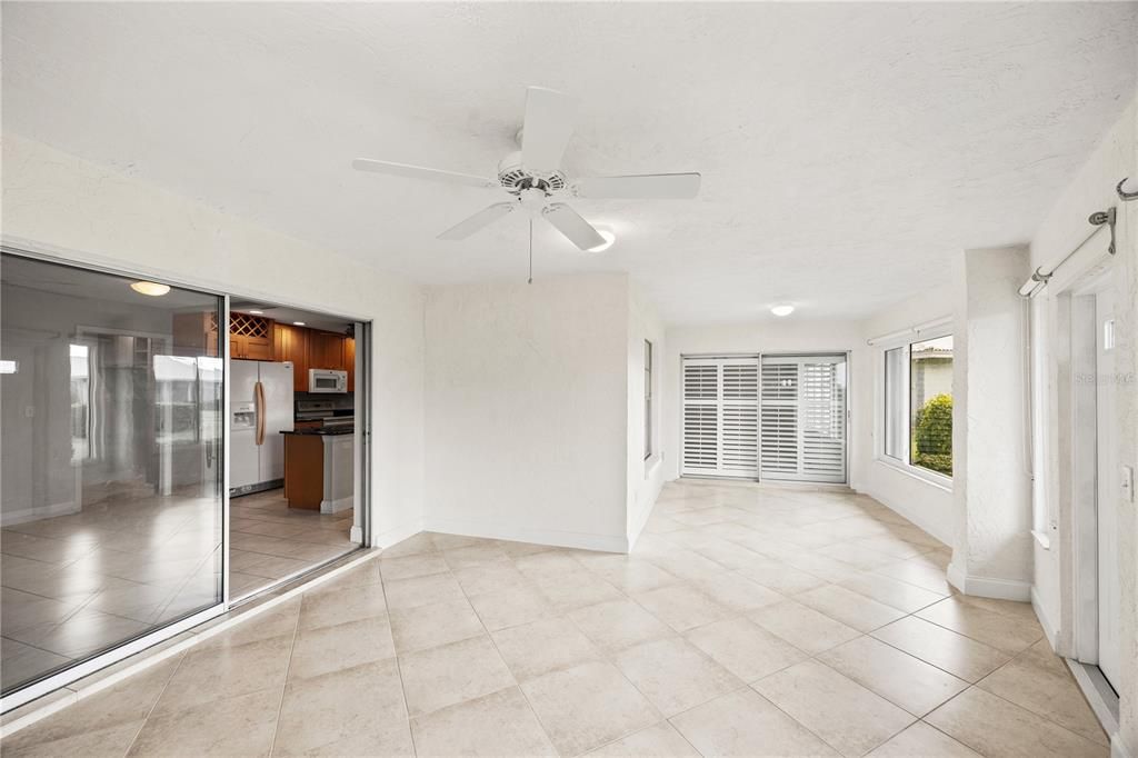 For Sale: $350,000 (2 beds, 2 baths, 2153 Square Feet)